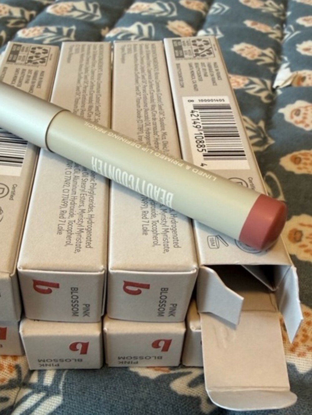 NiB BEautycounter Lip Crayon in Pink Blossom - Soft Rose Pink